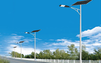农村道路装漳县太阳能路灯选多大瓦数实测